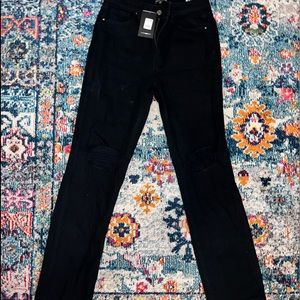 Never worn Fashion Nova jeans !💛